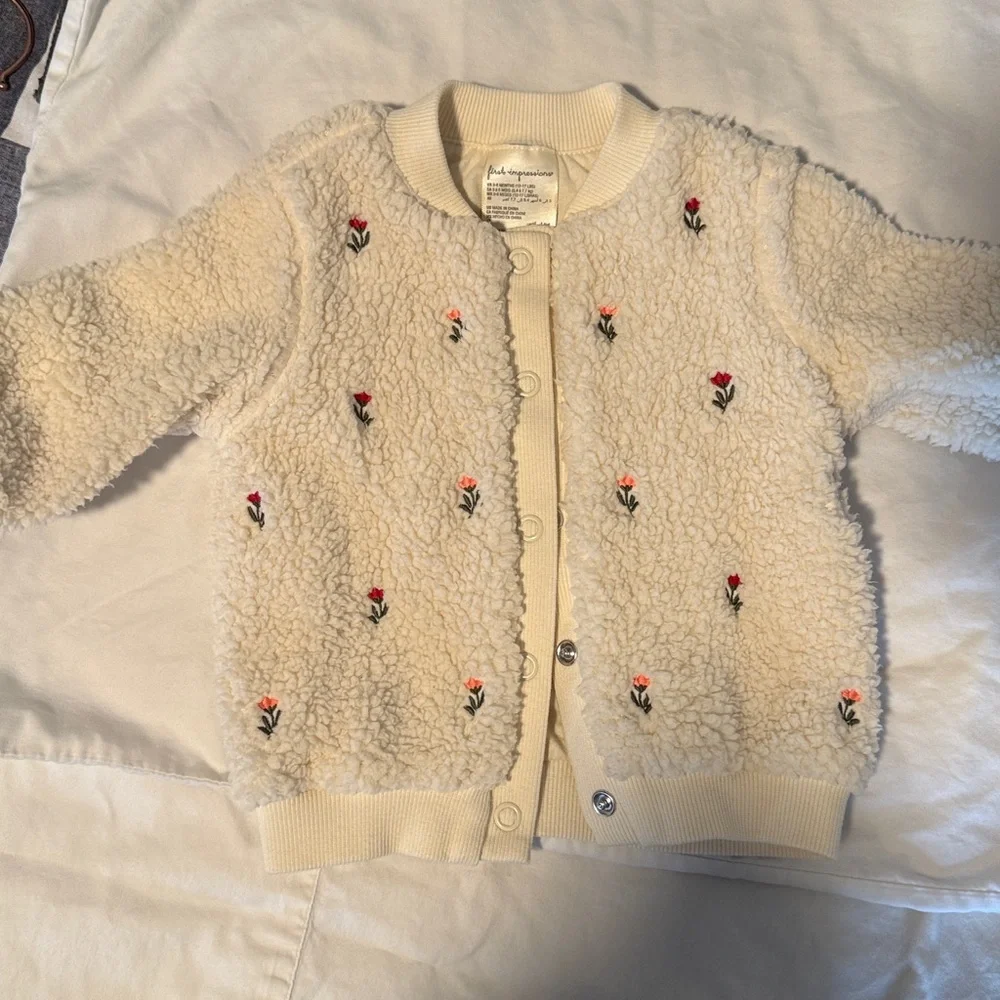 Bay Girl Bundle 3-6mo - Picture 4 of 5